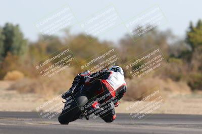 media/Dec-18-2022-SoCal Trackdays (Sun) [[8099a50955]]/Turn 7 Backside (1125am)/